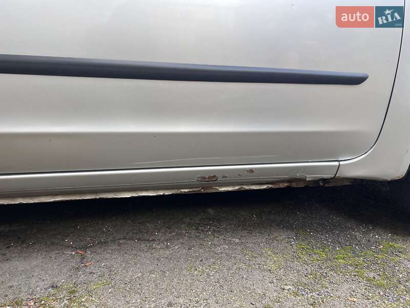 Хэтчбек Mitsubishi Colt 2005 в Покровском