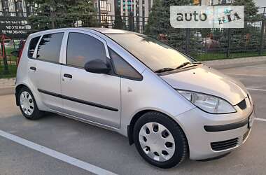 Хэтчбек Mitsubishi Colt 2006 в Софиевской Борщаговке