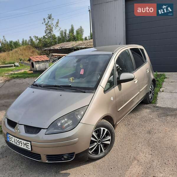 Хэтчбек Mitsubishi Colt 2007 в Львове
