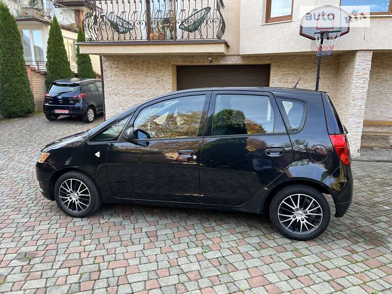 Хетчбек Mitsubishi Colt 2009 в Чернівцях