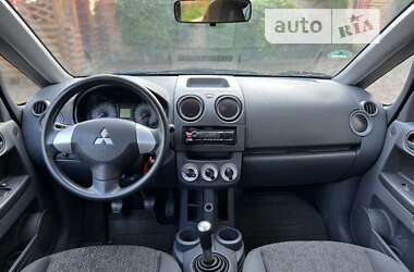 Хэтчбек Mitsubishi Colt 2009 в Черновцах