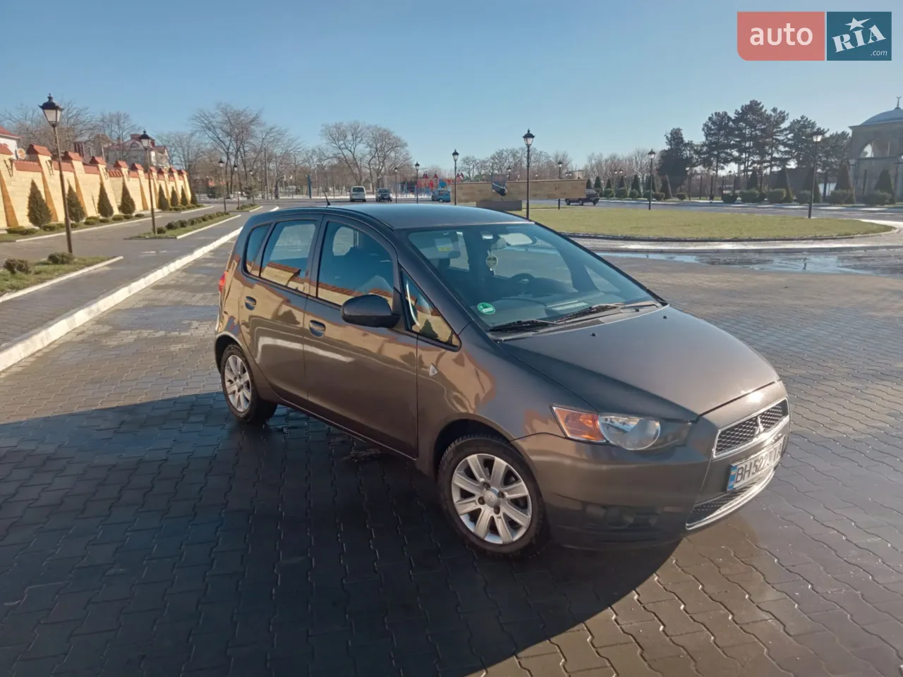 2011 Mitsubishi Colt - мініатюра 22