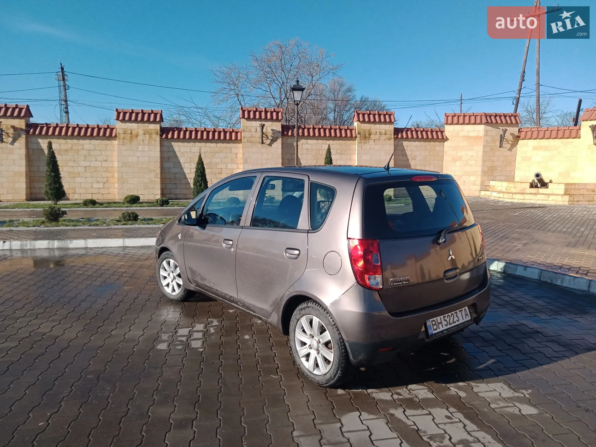 2011 Mitsubishi Colt - мініатюра 14