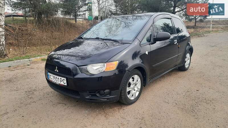 Хэтчбек Mitsubishi Colt 2010 в Львове
