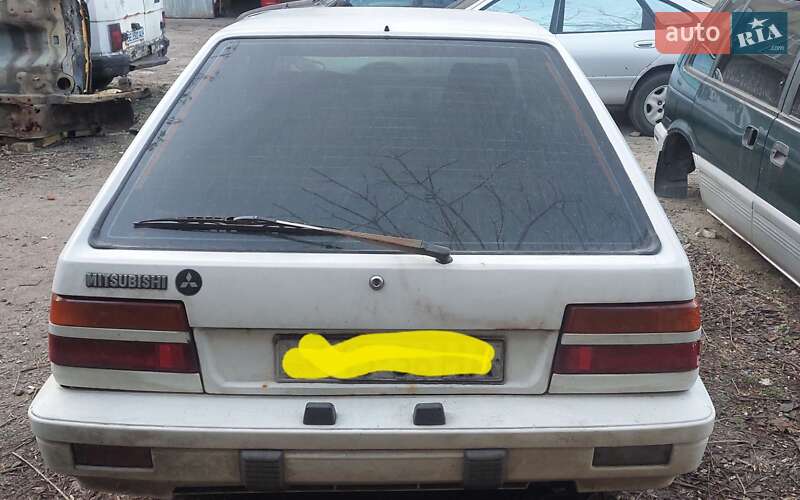 Хэтчбек Mitsubishi Colt 1987 в Вольнянске фото 3 Хэтчбек Mitsubishi Colt 1987 в Вольнянске