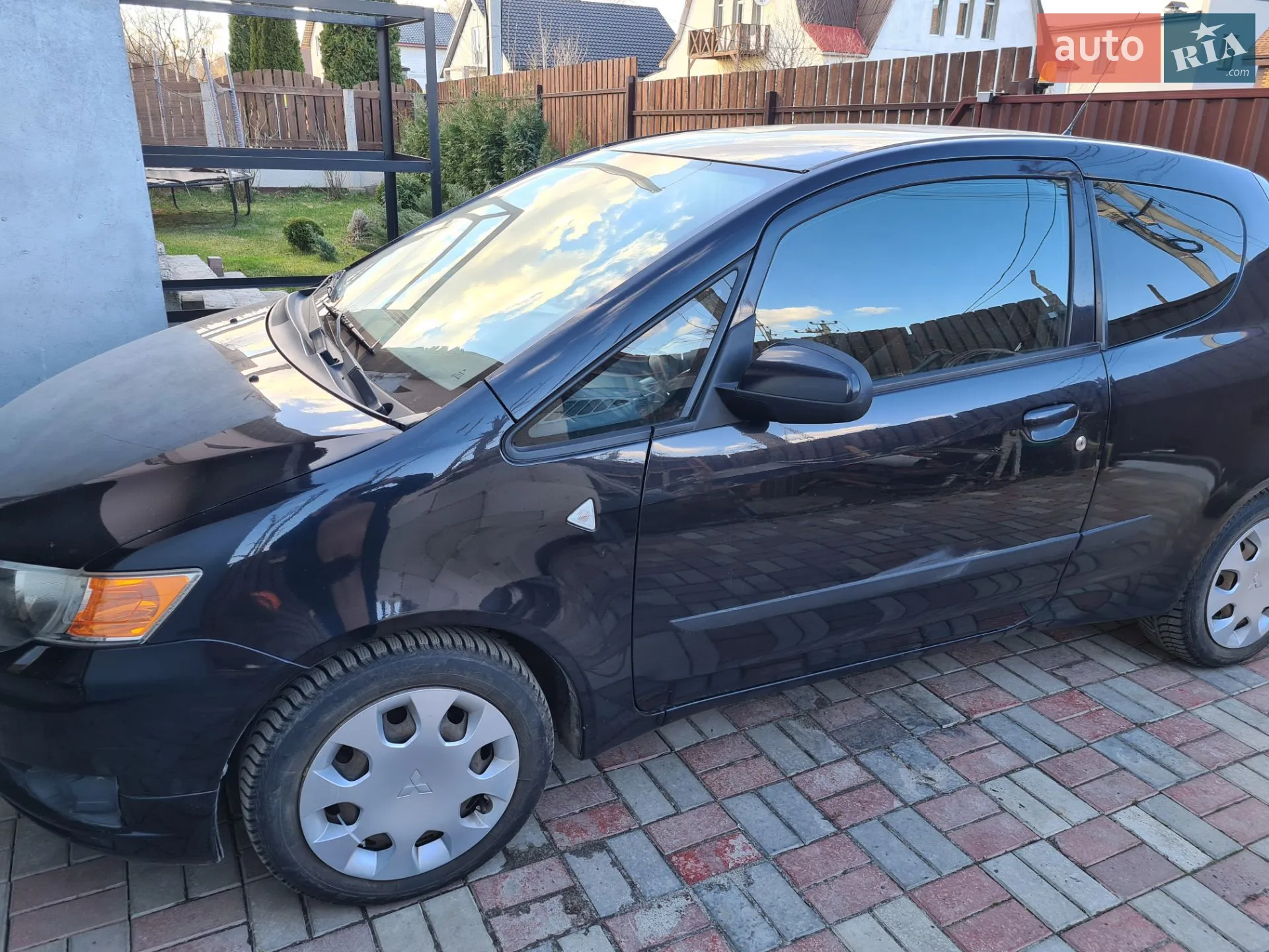 2010 Mitsubishi Colt - фото 1