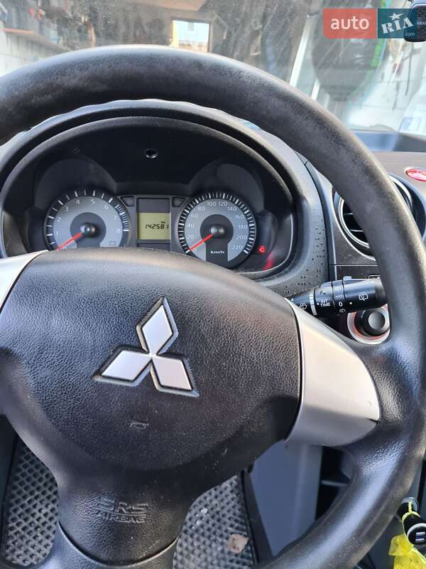 Хэтчбек Mitsubishi Colt 2010 в Боярке