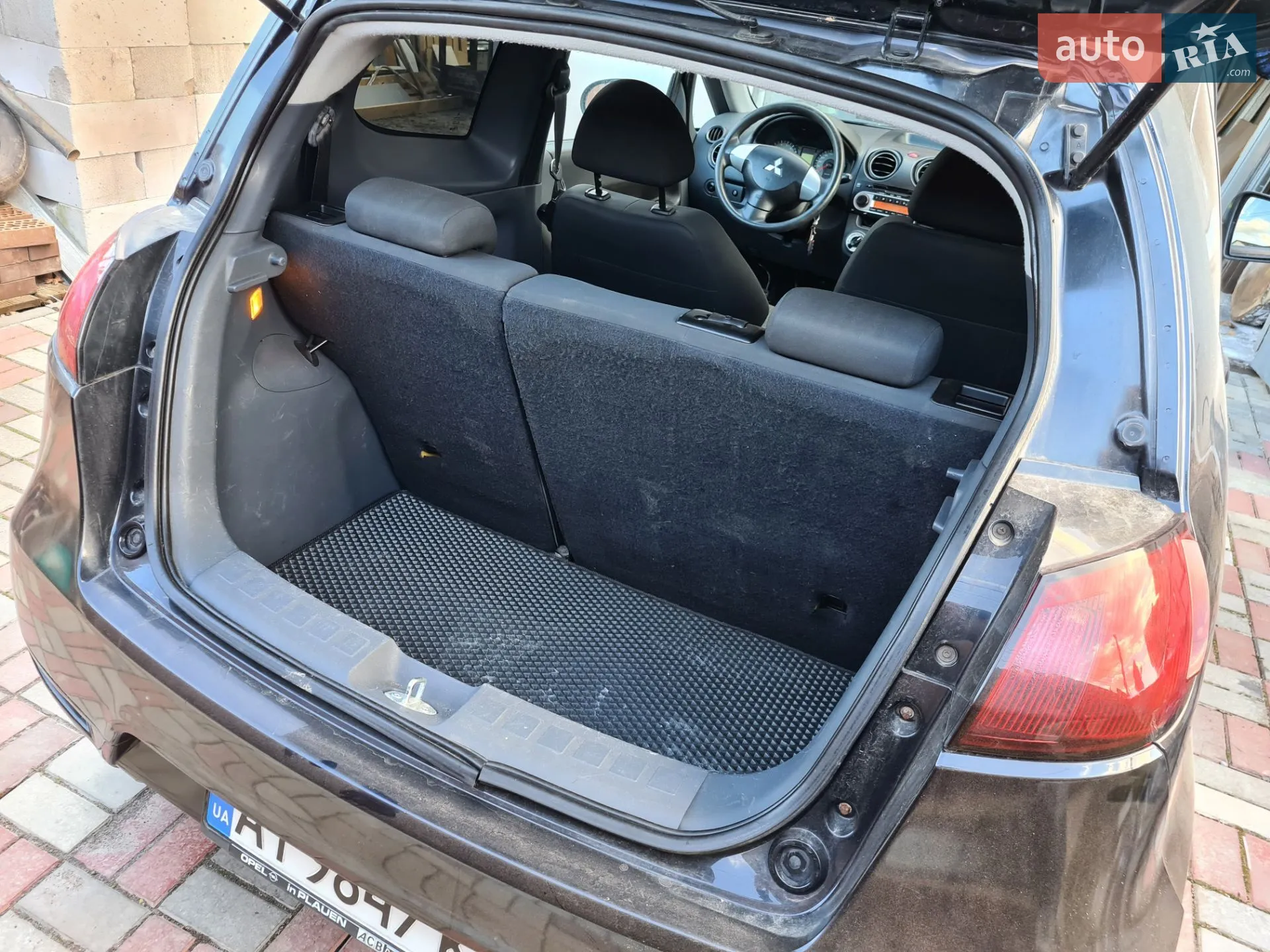 2010 Mitsubishi Colt - мініатюра 5