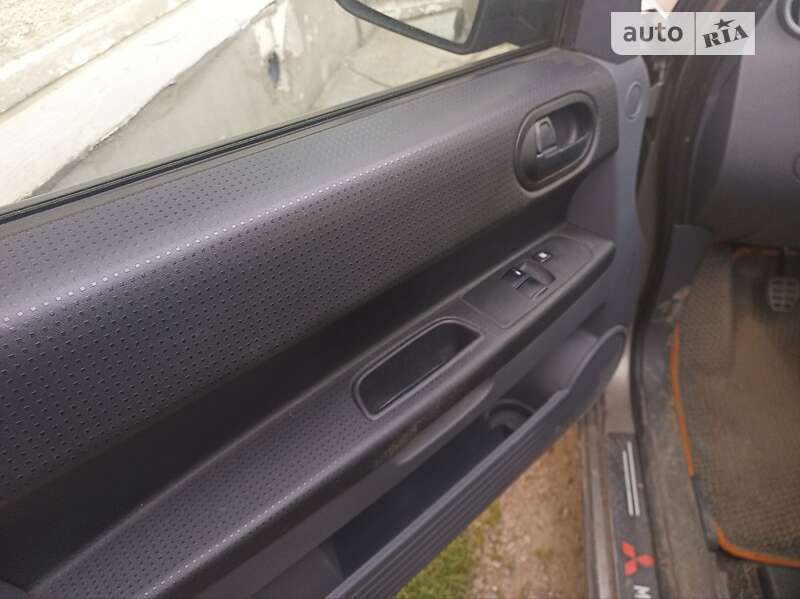 Хетчбек Mitsubishi Colt 2009 в Львові