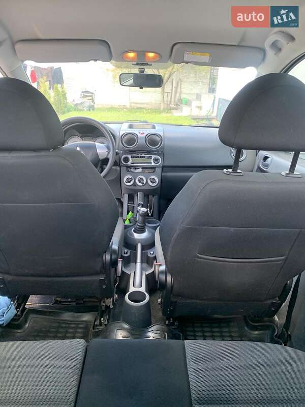 Хэтчбек Mitsubishi Colt 2009 в Ровно фото 5 Хэтчбек Mitsubishi Colt 2009 в Ровно