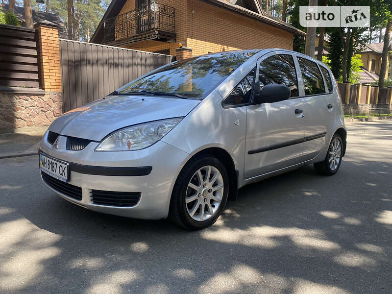 Хетчбек Mitsubishi Colt 2008 в Ірпені