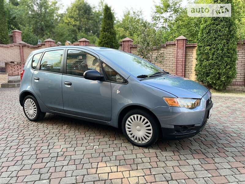 Хэтчбек Mitsubishi Colt 2009 в Черновцах