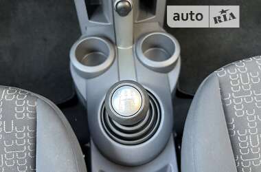 Хэтчбек Mitsubishi Colt 2009 в 