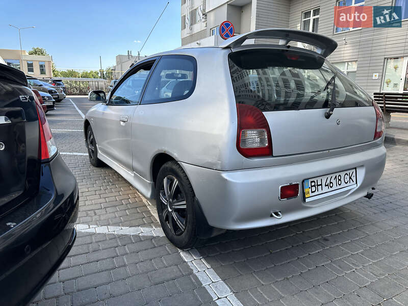 Хэтчбек Mitsubishi Colt 2002 в Одессе