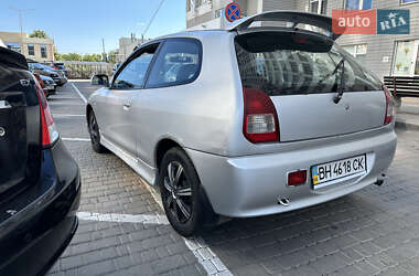 Хэтчбек Mitsubishi Colt 2002 в 
