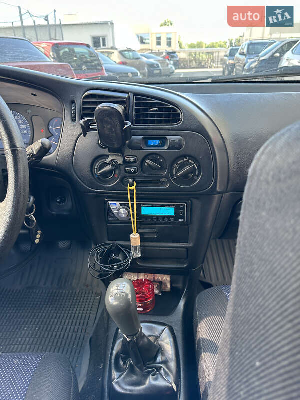 Хэтчбек Mitsubishi Colt 2002 в Одессе