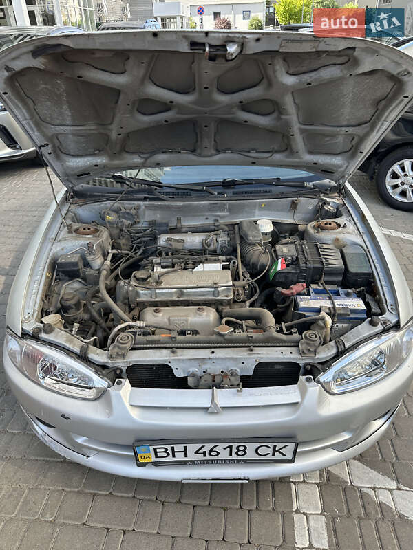 Хэтчбек Mitsubishi Colt 2002 в Одессе