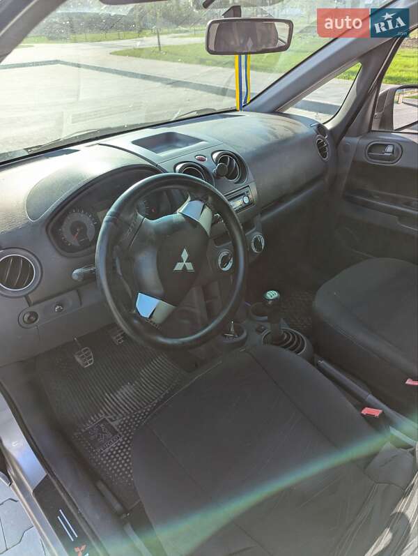 Хетчбек Mitsubishi Colt 2008 в Бучі