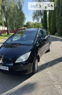 Хетчбек Mitsubishi Colt 2005 в Кореці