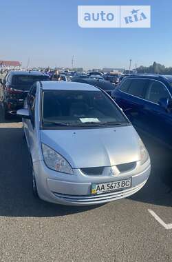 Хэтчбек Mitsubishi Colt 2006 в Киеве