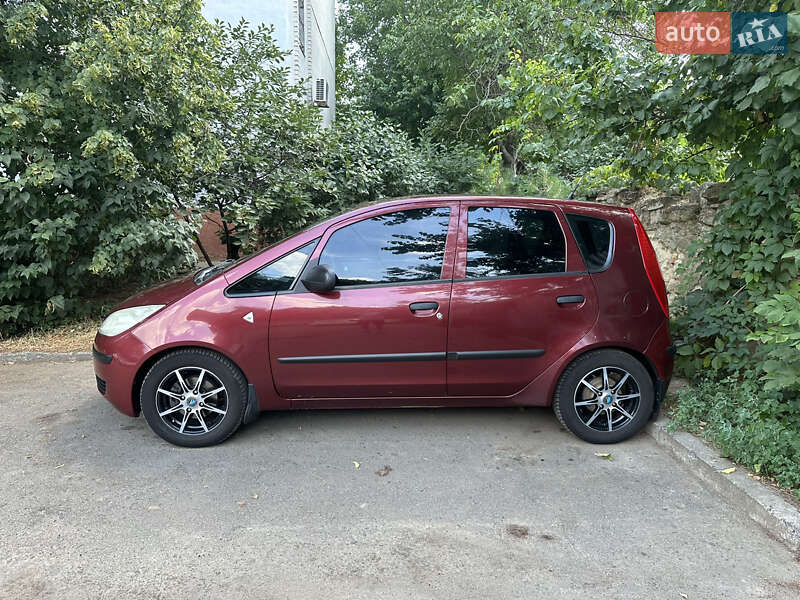 Хетчбек Mitsubishi Colt 2006 в Миколаєві