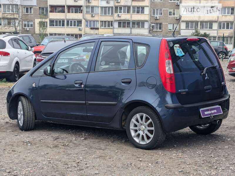 Хэтчбек Mitsubishi Colt 2008 в Киеве