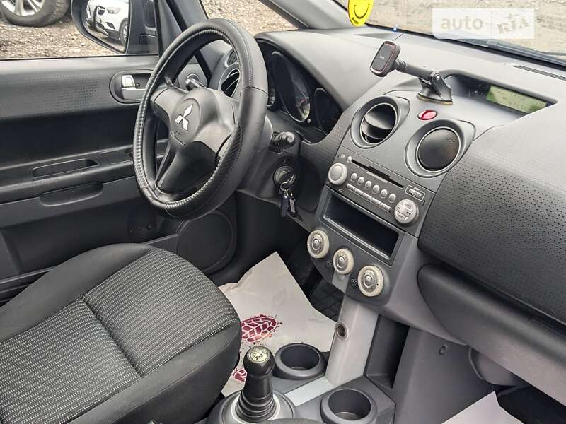 Хэтчбек Mitsubishi Colt 2008 в Киеве