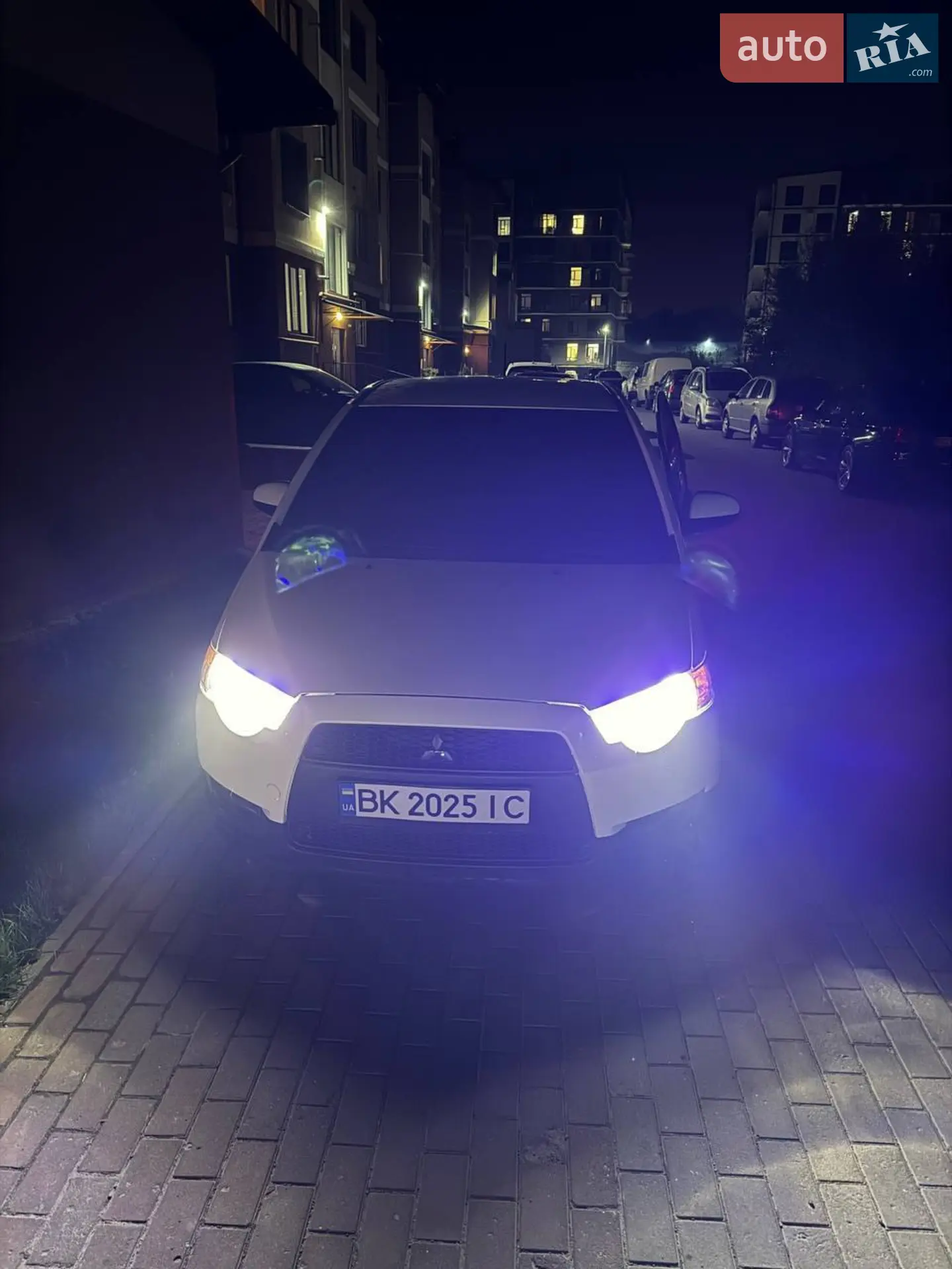 2011 Mitsubishi Colt - мініатюра 2