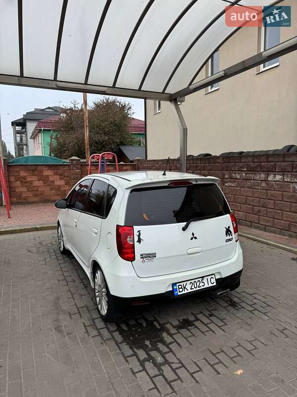 Хэтчбек Mitsubishi Colt 2011 в Ровно