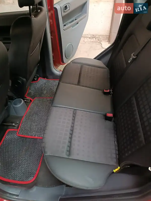 Хэтчбек Mitsubishi Colt 2009 в 