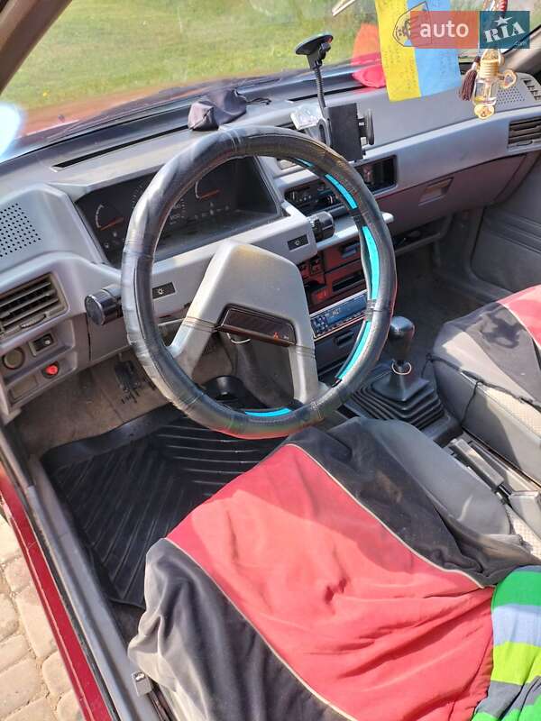 Хетчбек Mitsubishi Colt 1987 в Костопілі