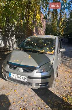 Хэтчбек Mitsubishi Colt 2006 в 