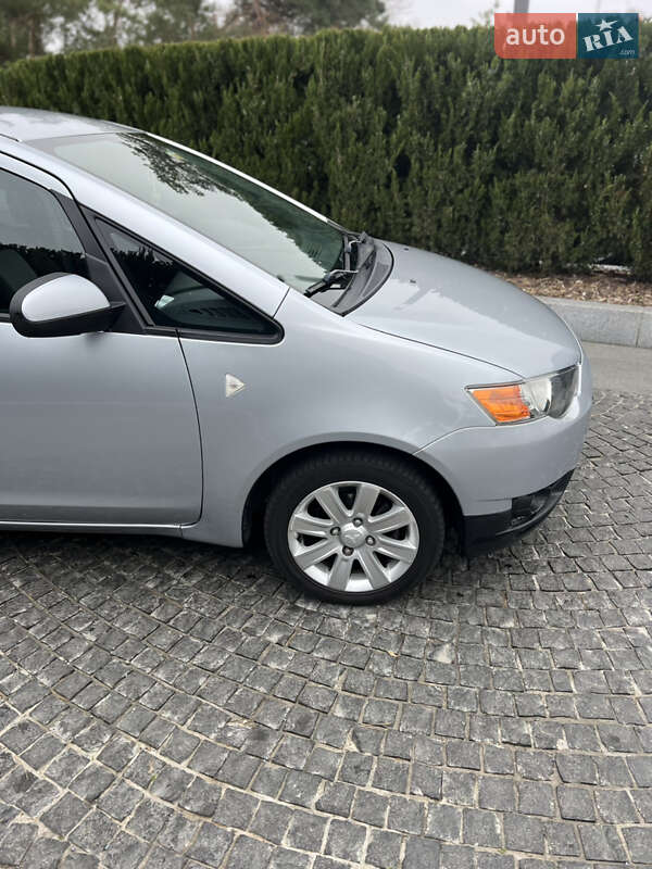 Хэтчбек Mitsubishi Colt 2011 в Днепре