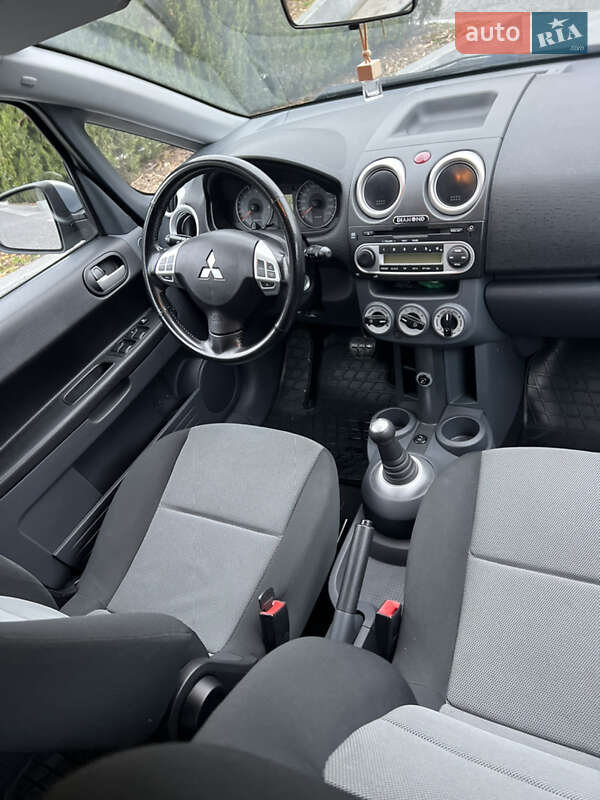 Хэтчбек Mitsubishi Colt 2011 в Днепре