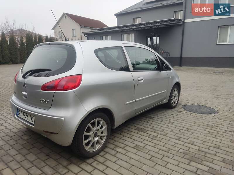 Хэтчбек Mitsubishi Colt 2007 в Киеве