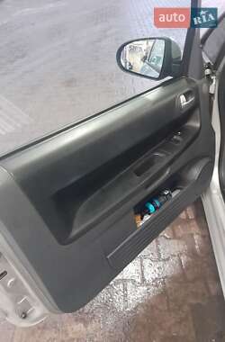 Хэтчбек Mitsubishi Colt 2006 в 