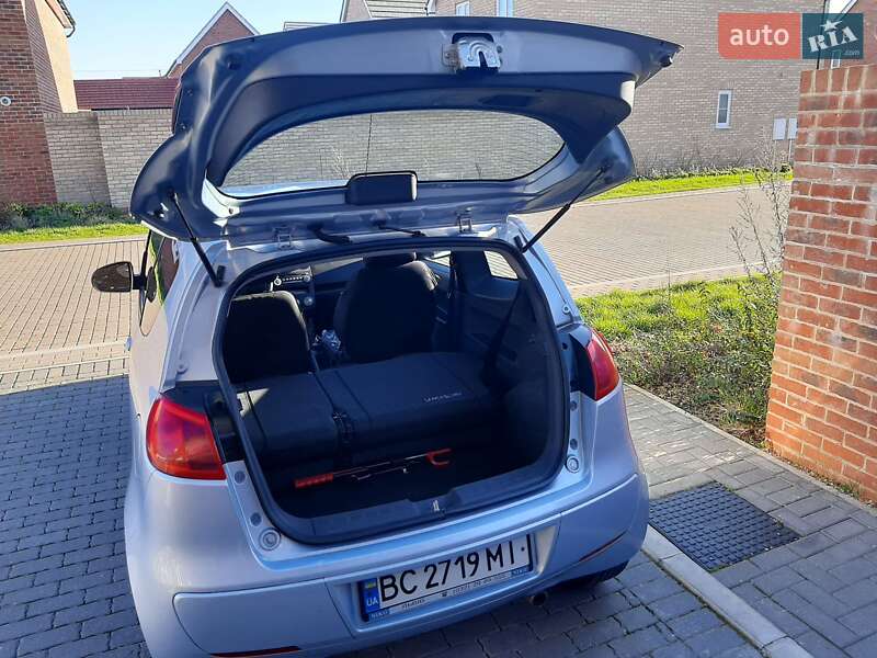 Хэтчбек Mitsubishi Colt 2007 в Львове