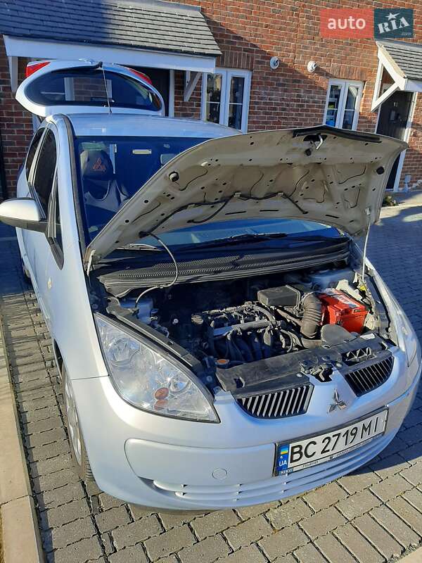 Хэтчбек Mitsubishi Colt 2007 в Львове