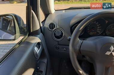 Хэтчбек Mitsubishi Colt 2007 в 