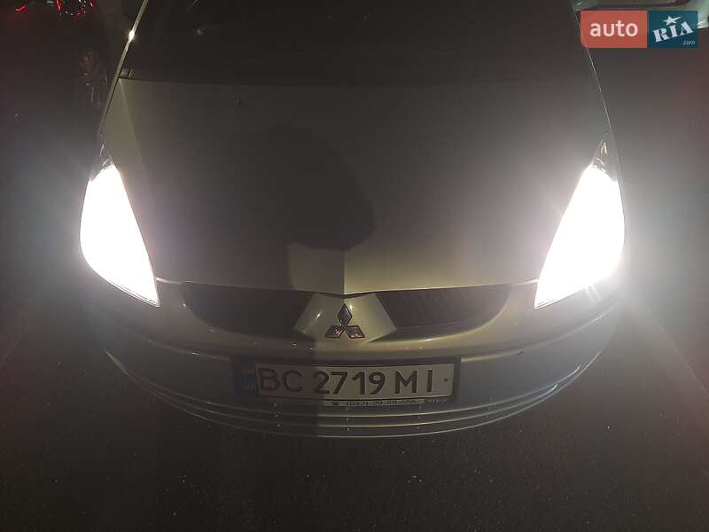 Хэтчбек Mitsubishi Colt 2007 в Львове