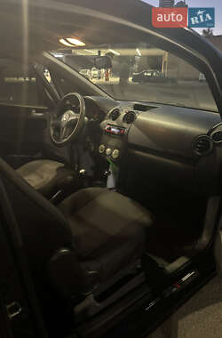 Хэтчбек Mitsubishi Colt 2005 в 