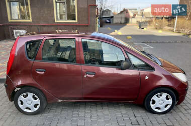 Хэтчбек Mitsubishi Colt 2005 в 