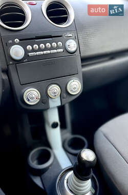 Хэтчбек Mitsubishi Colt 2005 в 