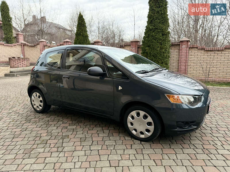 Хэтчбек Mitsubishi Colt 2009 в Черновцах