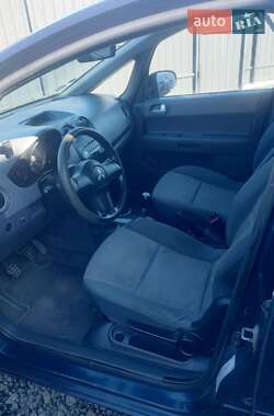 Хэтчбек Mitsubishi Colt 2006 в 