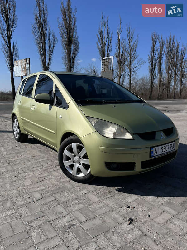 Mitsubishi Colt 2005