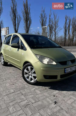 Хэтчбек Mitsubishi Colt 2005 в 