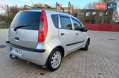 Хэтчбек Mitsubishi Colt 2005 в 