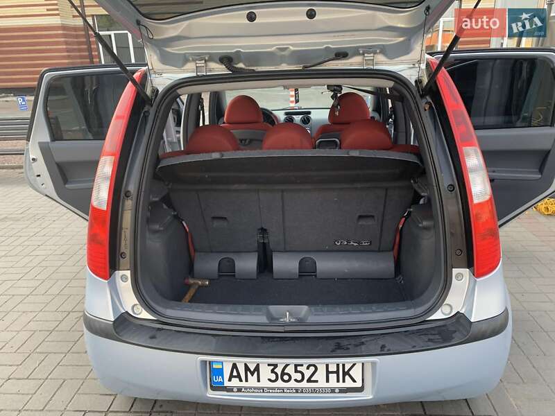 Хэтчбек Mitsubishi Colt 2004 в Житомире