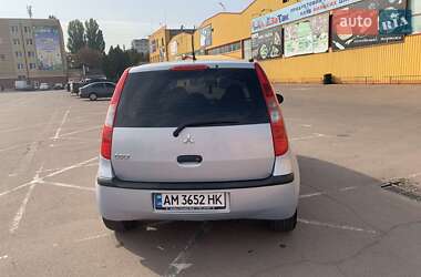 Хэтчбек Mitsubishi Colt 2004 в 
